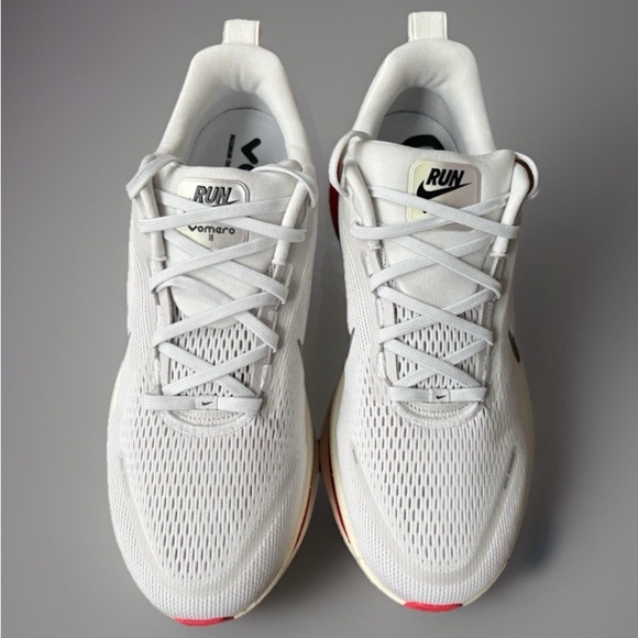 Size 13 - Nike Vomero 18 Platinum Tint Siren Red Running Shoes HM6803-001 Men’s - Picture 2 of 10